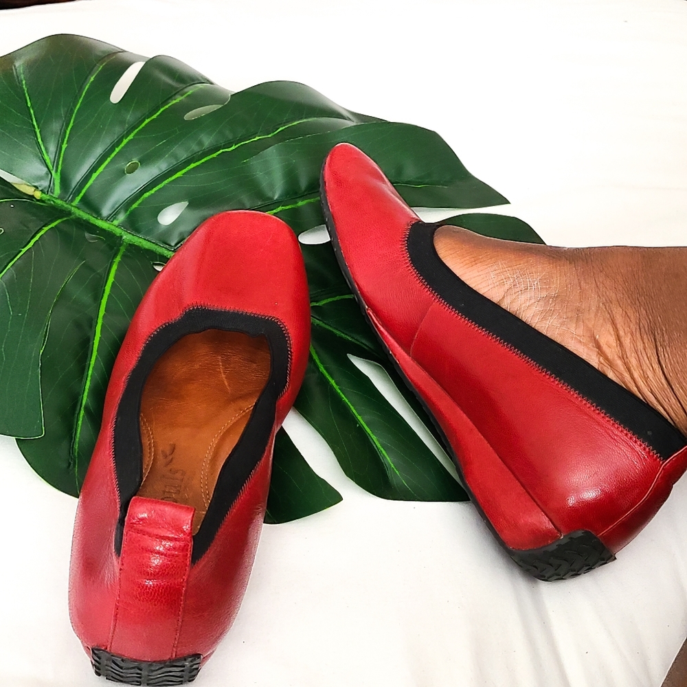 Gentle Souls small wedge shoes Red 9 40 EU